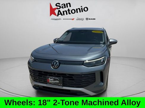 Used 2025 Volkswagen Tiguan S FWD image 5