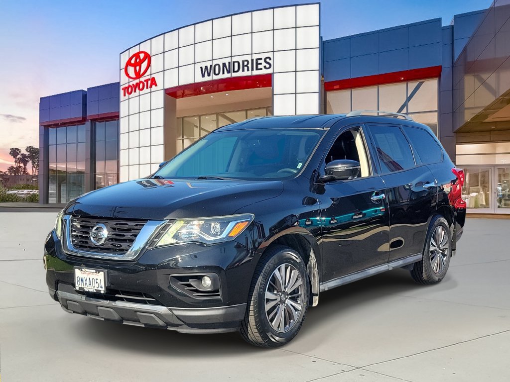 Used 2017 Nissan Pathfinder SL AWD/4WD image 2
