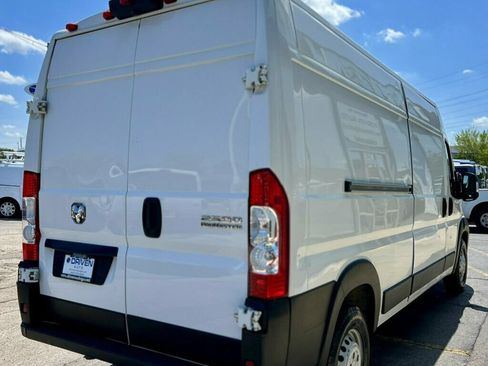 Used 2023 RAM ProMaster 2500 FWD image 5