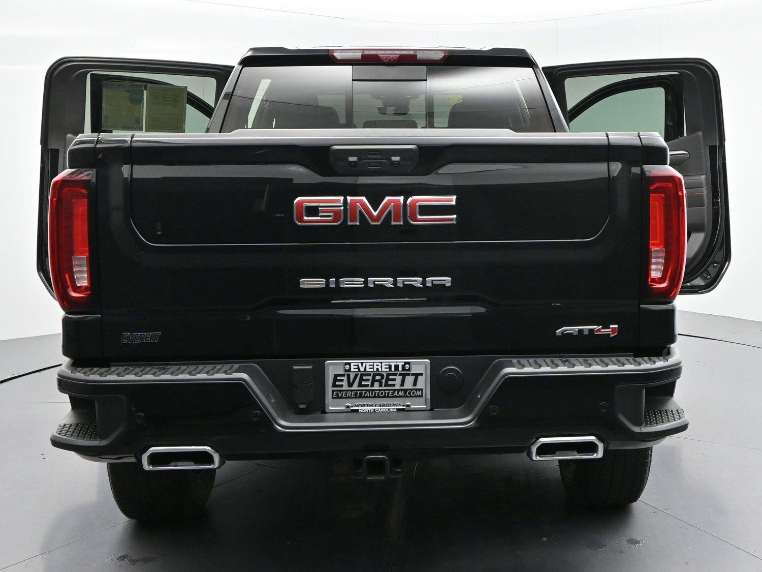 Used 2026 GMC Sierra 1500 AT4 w/ AT4 Premium Package AWD/4WD image 44
