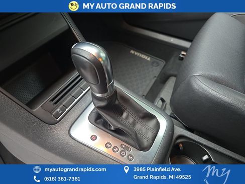 Used 2013 Volkswagen Tiguan S FWD image 25