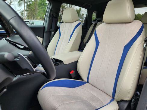 Used 2025 Acura ADX A-Spec image 7