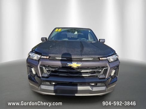 Used 2025 Chevrolet Colorado LT RWD image 9