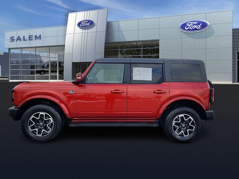 Used 2024 Ford Bronco Outer Banks image 6