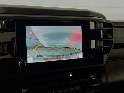 Used 2025 Toyota Tundra SR image 28