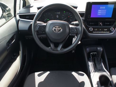 Used 2023 Toyota Corolla LE FWD image 5