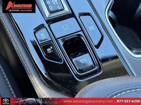 Used 2023 Lexus NX 350h AWD w/ Towing Package (2000 Lbs) image 35