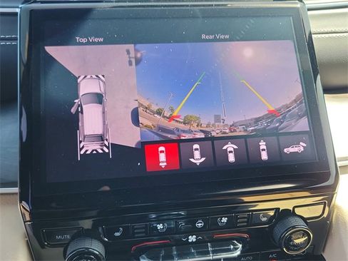 New 2025 Jeep Grand Cherokee L Limited w/ Luxury Tech Group II image 28