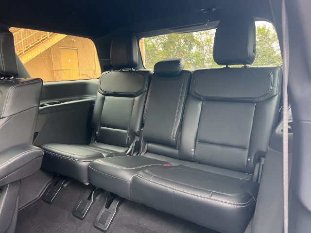 Used 2025 Ford Expedition Platinum w/ Stealth Appearance Package AWD/4WD image 38