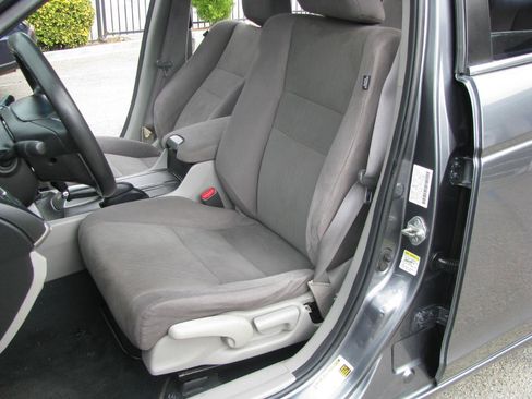 Used 2012 Honda Accord LX image 9