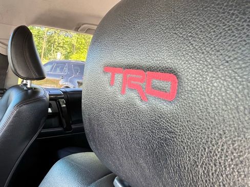 Used 2021 Toyota 4Runner TRD Off-Road Premium AWD/4WD image 19