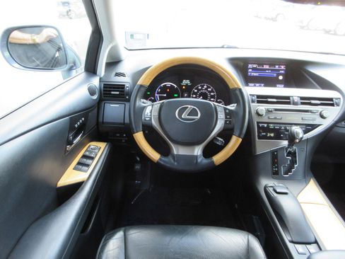 Used 2014 Lexus RX 450h AWD image 33