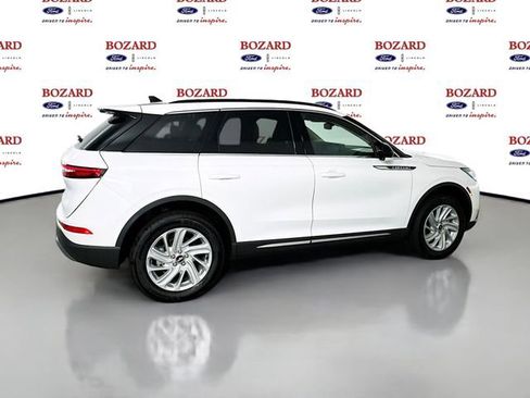 New 2026 Lincoln Corsair Premiere w/ Rear Removable Package Tray FWD image 9