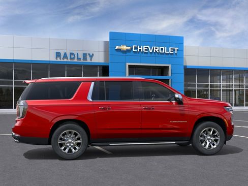 New 2026 Chevrolet Suburban Premier w/ Sun And Tow Package AWD/4WD image 5