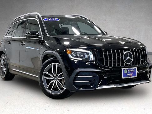 Used 2022 Mercedes-Benz GLB 35 AMG 4MATIC image 3