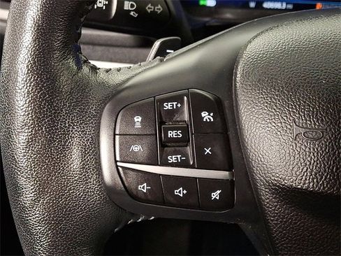 Used 2020 Ford Escape Titanium image 22