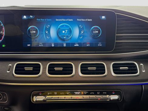 Certified 2021 Mercedes-Benz GLS 450 4MATIC image 19