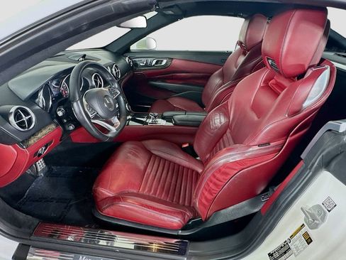 Used 2018 Mercedes-Benz SL 550 image 5