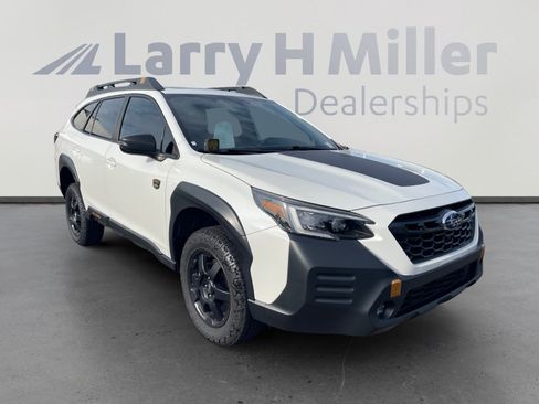Used 2023 Subaru Outback Wilderness image 7