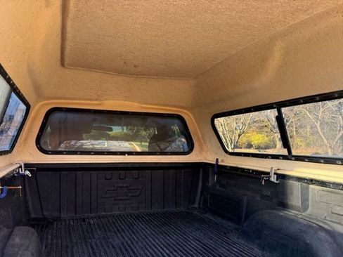 Used 2002 Chevrolet Silverado 1500 LS w/ Ride Control Suspension Pkg image 22