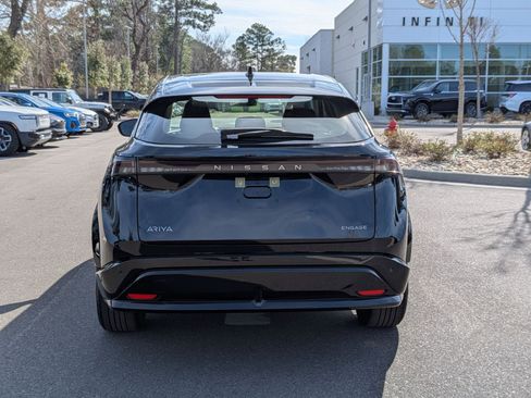 Used 2023 Nissan Ariya FWD image 4