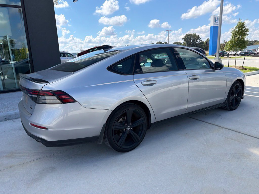 Used 2025 Honda Accord Sport image 5