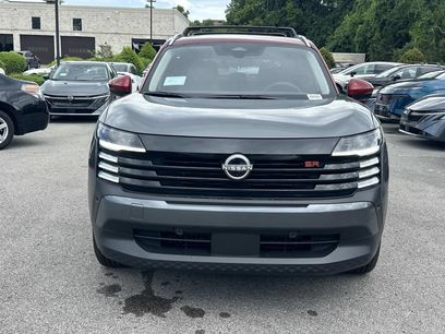 New 2026 Nissan Kicks SR w/ Cold Weather Package