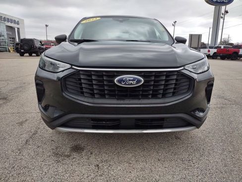 Used 2023 Ford Escape Active w/ Tech Pack #1 AWD/4WD image 8