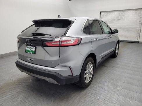 Used 2022 Ford Edge SEL image 9