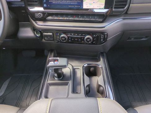 Used 2025 Chevrolet Silverado 1500 ZR2 w/ Technology Package AWD/4WD image 18