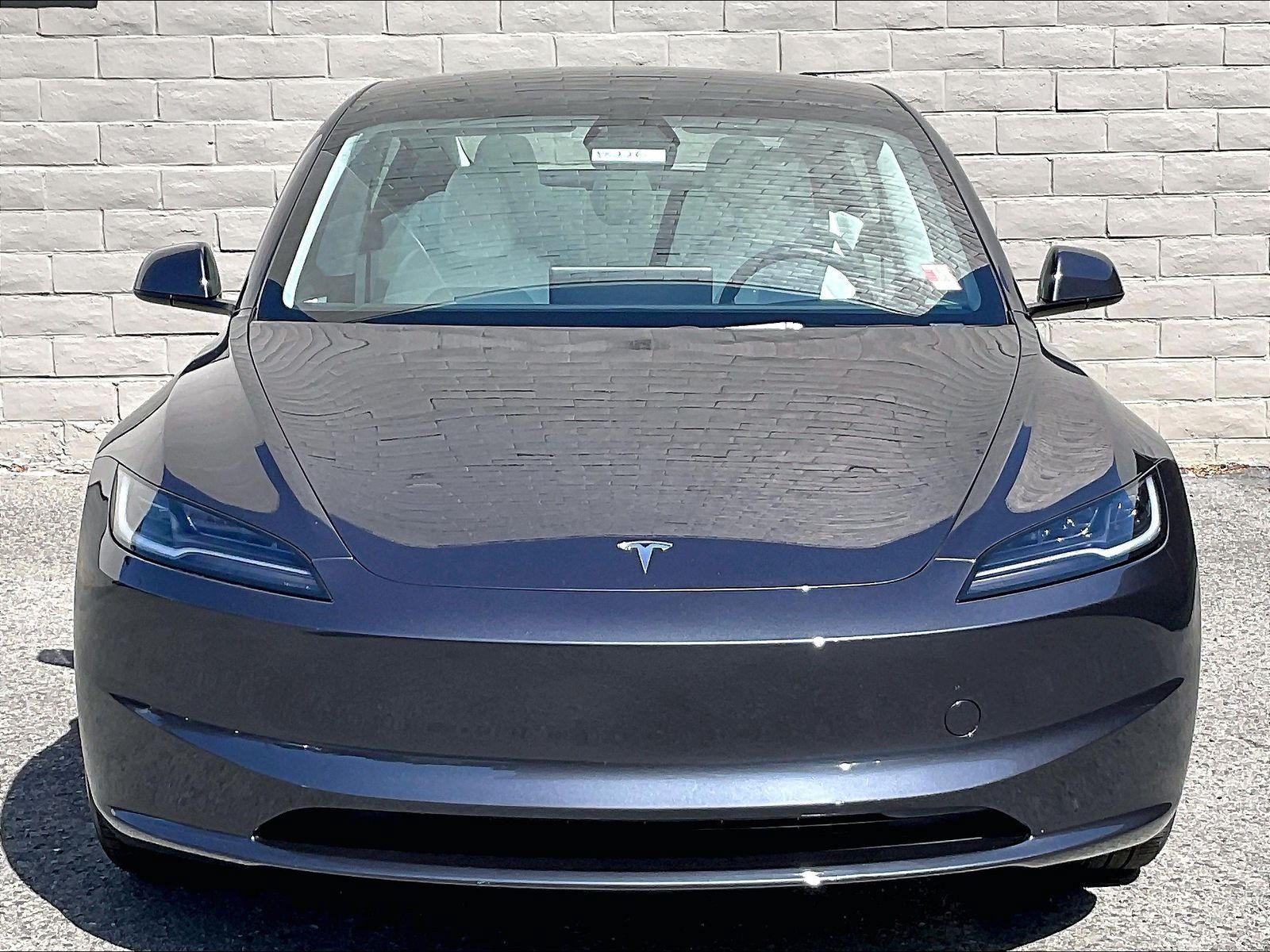Used 2025 Tesla Model 3 Long Range RWD image 2