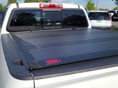 Certified 2022 GMC Canyon AT4 w/ Trailering Package AWD/4WD image 14
