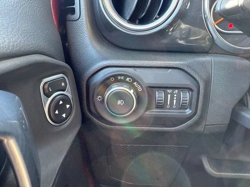 Certified 2021 Jeep Wrangler Unlimited Sahara AWD/4WD image 13