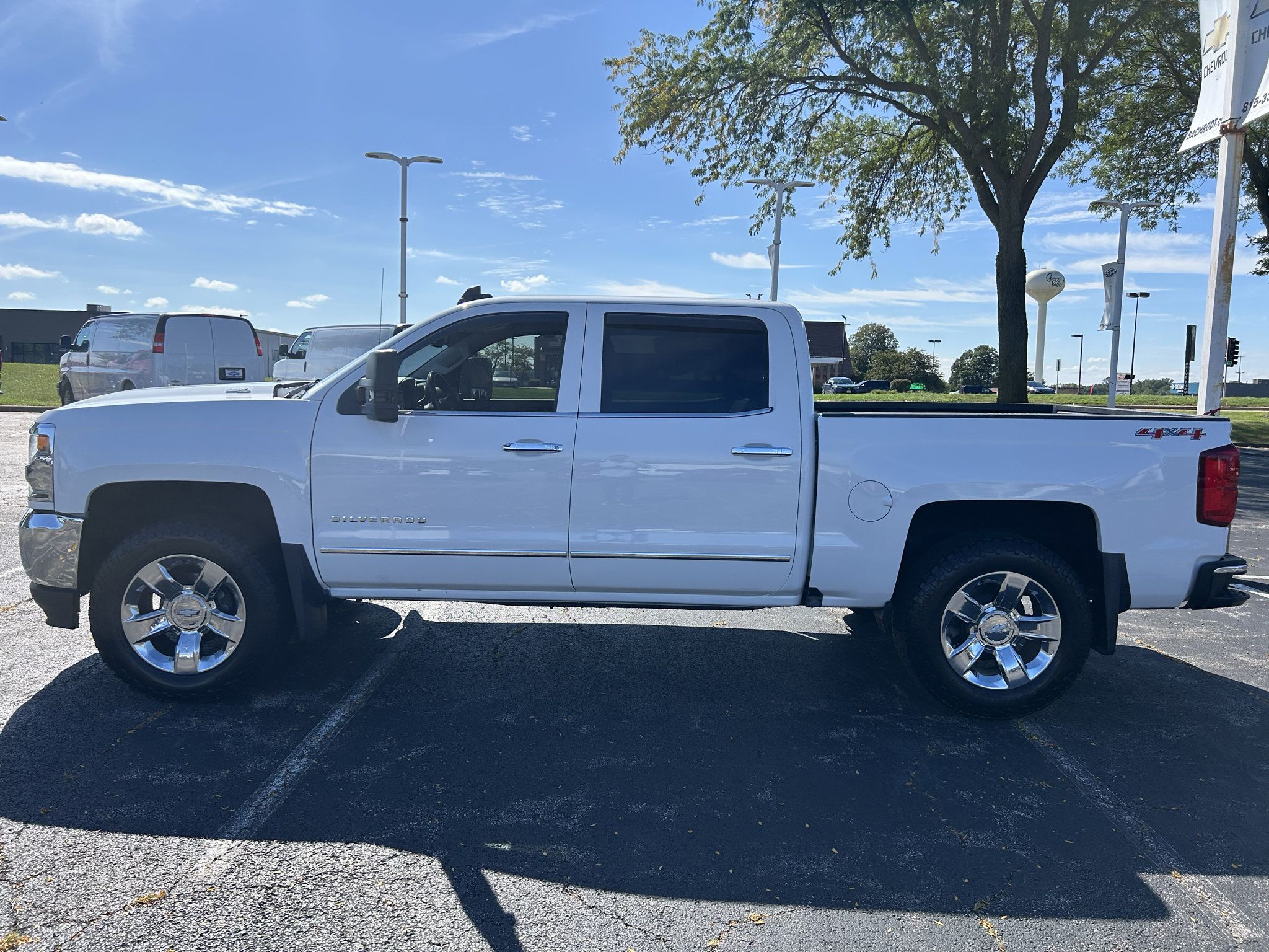 Used 2017 Chevrolet Silverado 1500 LTZ w/ Max Trailering Package AWD/4WD image 4