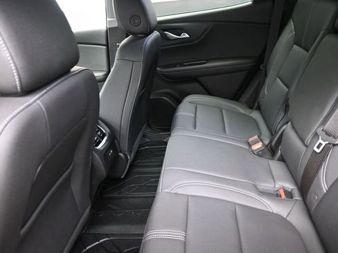 Used 2024 Chevrolet Blazer LT w/ LPO, Black Grille Bar Package image 22