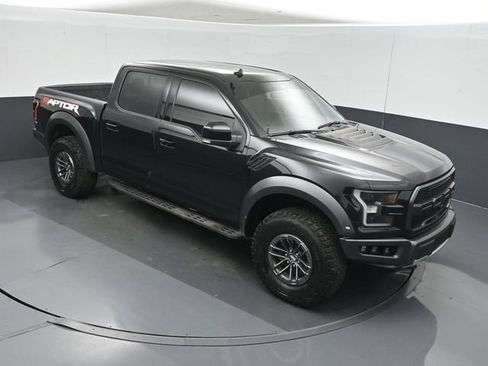 Used 2019 Ford F150 Raptor w/ Equipment Group 802A Luxury AWD/4WD image 34