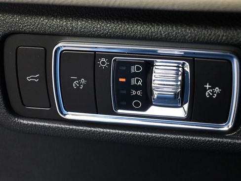 New 2026 Lincoln Corsair Premiere image 24