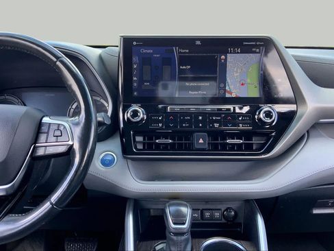 Used 2021 Toyota Highlander Limited FWD image 7
