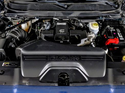 Used 2020 RAM 2500 Big Horn w/ Night Edition AWD/4WD image 49