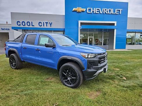 New 2025 Chevrolet Colorado Trail Boss w/ Midnight Edition AWD/4WD image 28