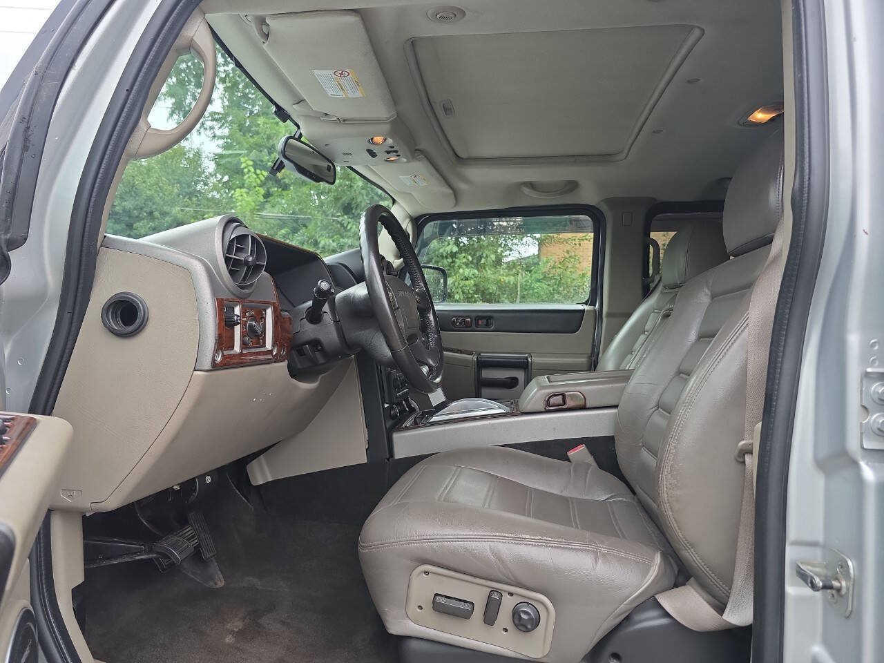 Used 2003 HUMMER H2 w/ Preferred Equipment Group AWD/4WD image 9