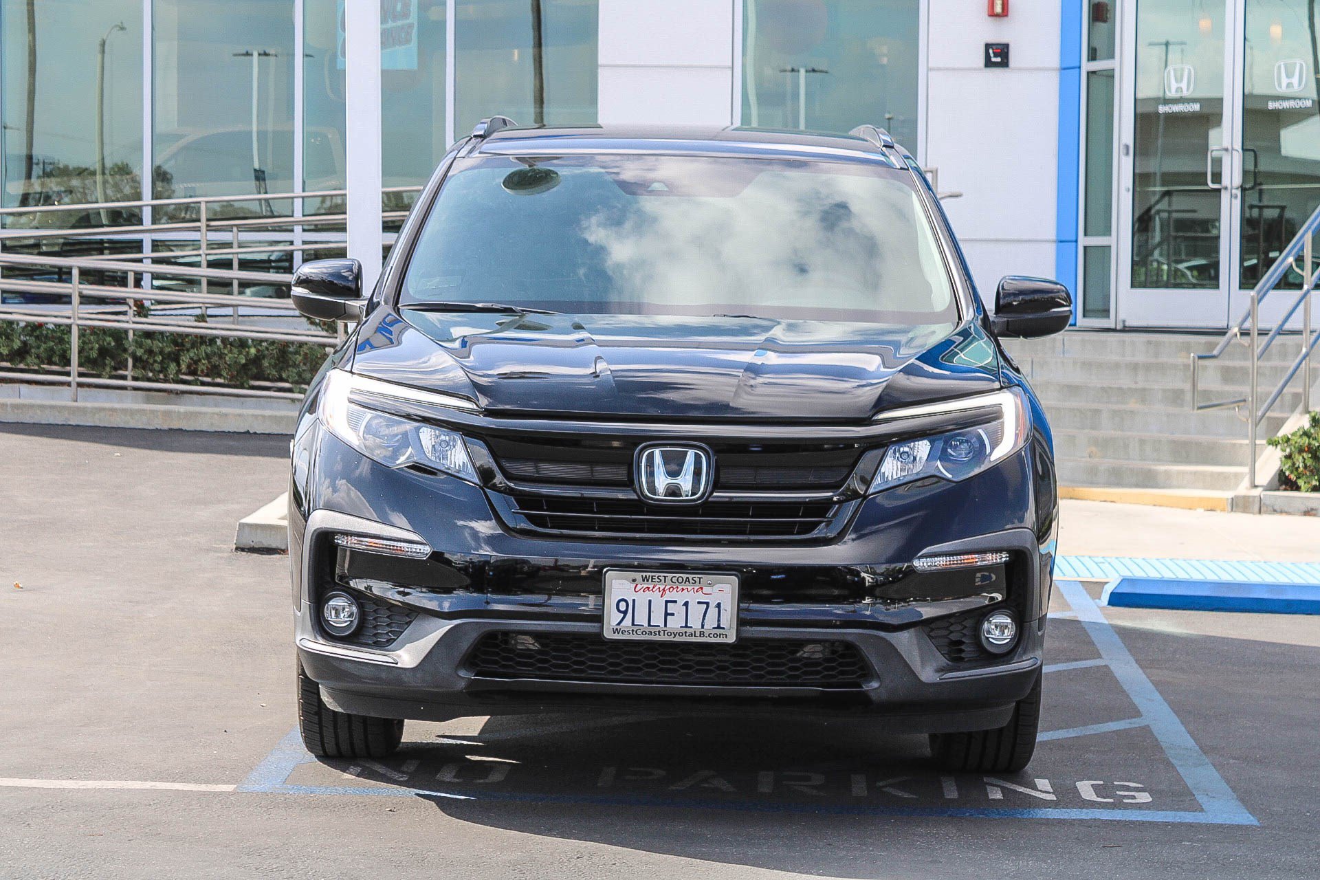 Used 2022 Honda Pilot Sport image 2
