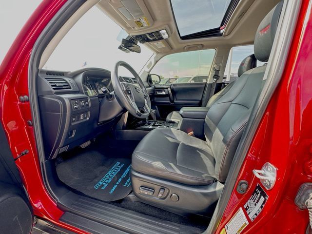 Used 2022 Toyota 4Runner TRD Off-Road Premium AWD/4WD image 10