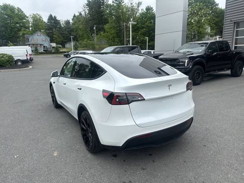 Used 2023 Tesla Model Y Long Range AWD/4WD image 8