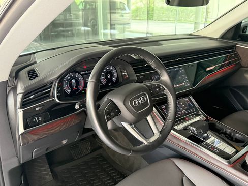 Used 2019 Audi Q8 Prestige AWD/4WD image 4