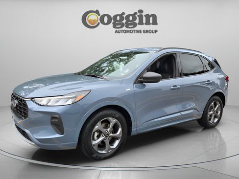 Used 2024 Ford Escape ST-Line FWD image 1