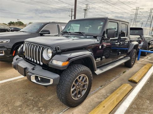 Used 2021 Jeep Gladiator Overland image 3