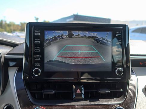 Used 2020 Toyota Corolla LE w/ LE Premium Package image 35