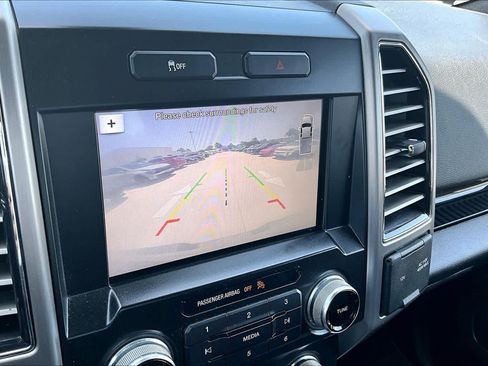 Used 2017 Ford F150 Platinum RWD image 26