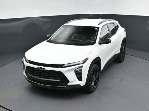 Used 2024 Chevrolet Trax ACTIV w/ Driver Confidence Package image 30